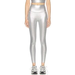 Beyond Yoga Leggings in Liquid Silver